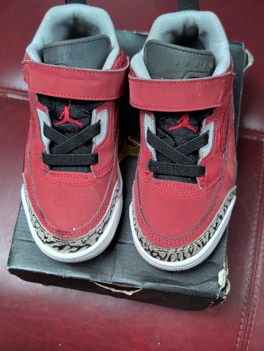 Nike Jordan Kids Shoes Red Cement Grey Black White FQ3951-600 Sneakers Size 12